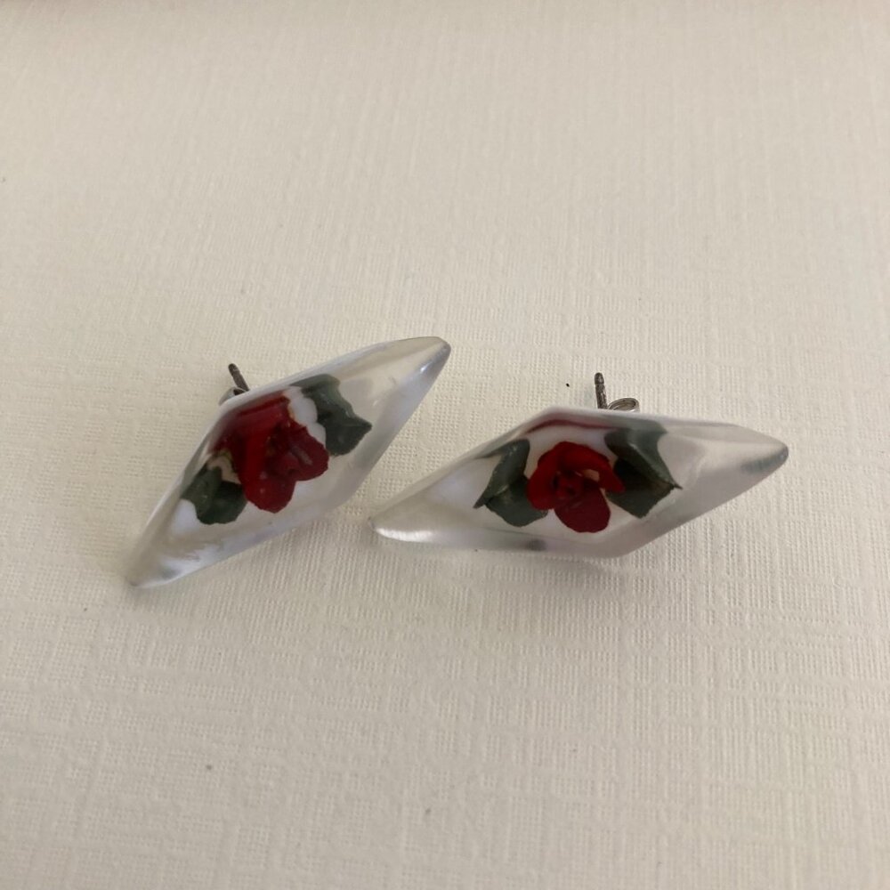 Vintage Lucite Red Rose Encased Diamond Shaped Pierced Earrings